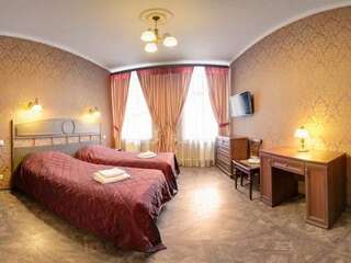 Гостиница  Аделия Санкт-Петербург Стандартный двухместный номер с 1 кроватью или 2 отдельными кроватями-1